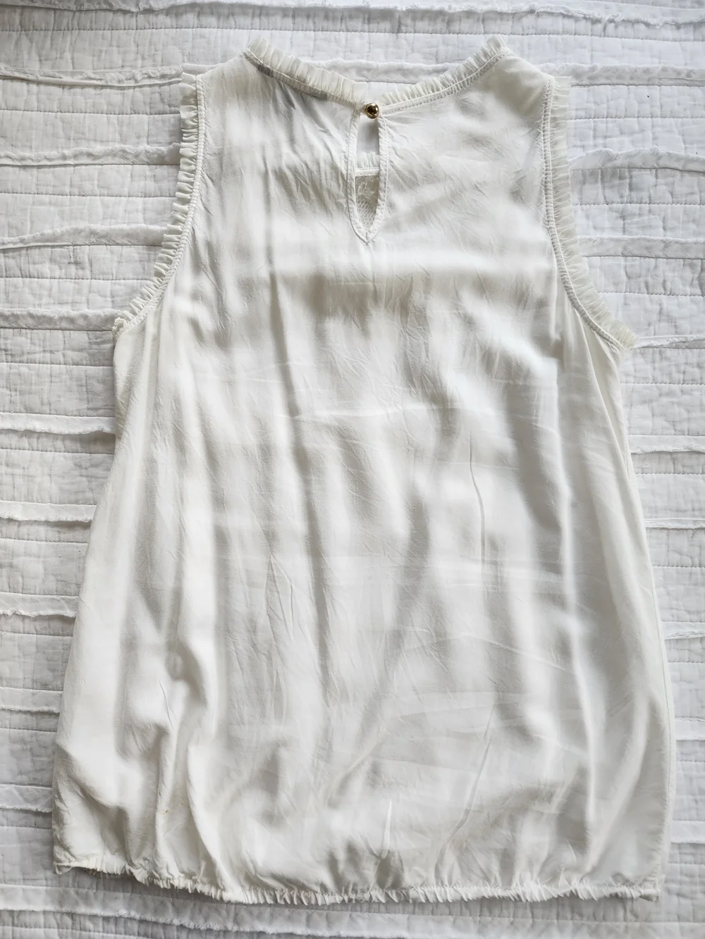 Streetwear Society White Ruffled Neck Blouse Tank Top - Picture 3 of 6